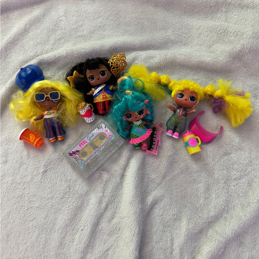 L.O.L. Surprise! Dolls with Yellow and Teal Hair
